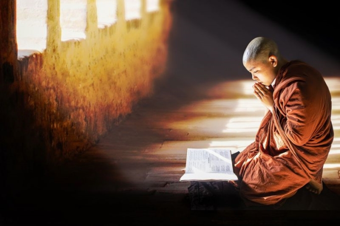 Người mới học Phật đọc kinh sách gì?